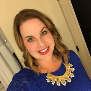 Meet your Posher, Eva